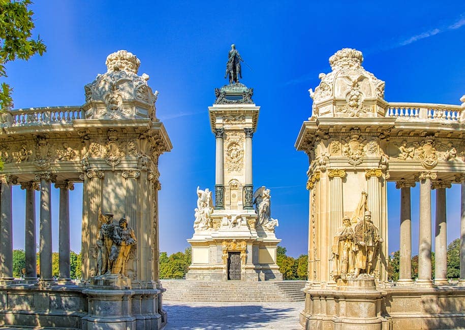 pexels-photo-3763907-3763907 Explore the stunning monument in Retiro Park, Madrid, showcasing intricate Baroque details.